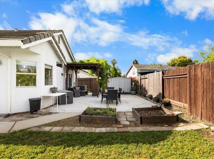 4391 Burgess Dr, Sacramento, CA 95838 Photo