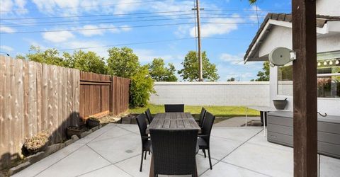 4391 Burgess Dr, Sacramento, CA 95838 Photo