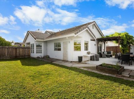 4391 Burgess Dr, Sacramento, CA 95838 Photo