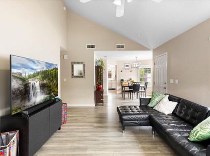 4391 Burgess Dr, Sacramento, CA 95838 Photo