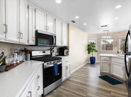 4391 Burgess Dr, Sacramento, CA 95838 Photo