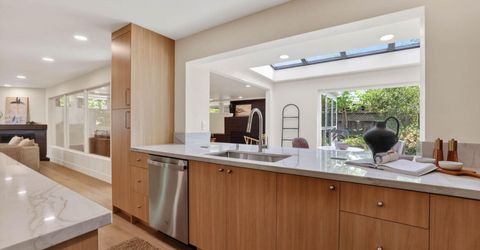 1422 Potrero Way, Sacramento, CA 95822 Photo