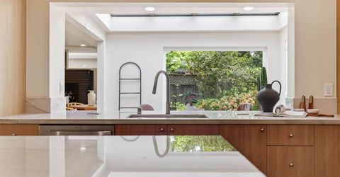 1422 Potrero Way, Sacramento, CA 95822 Photo