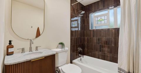 1422 Potrero Way, Sacramento, CA 95822 Photo