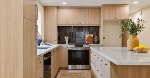 1422 Potrero Way, Sacramento, CA 95822 Photo