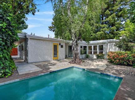 1422 Potrero Way, Sacramento, CA 95822 Photo