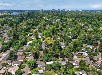 1422 Potrero Way, Sacramento, CA 95822 Photo