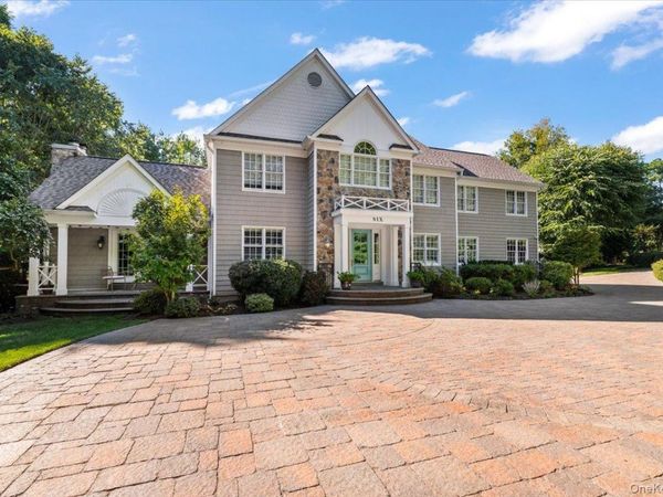 6 Maureen Drive , Mount Sinai, NY 11766