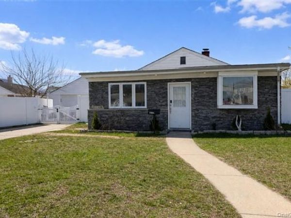 2504 Cypress Avenue , East Meadow, NY 11554