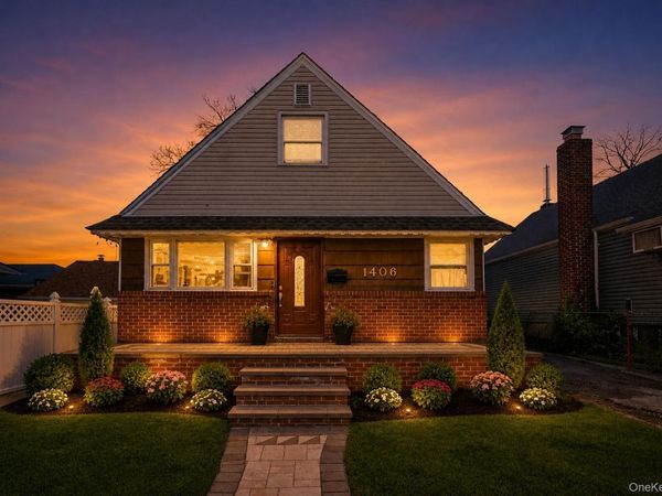 1406 M Street, Elmont, NY 11003