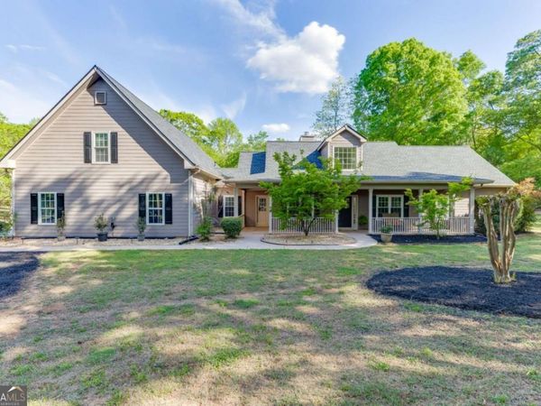 429 Olde Wick Trail, Hoschton, GA 30548