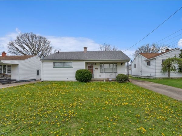 1614 Country Club Avenue , Youngstown, OH 44514