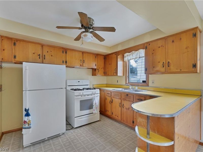 1614 Country Club Avenue, Youngstown, OH 44514 Photo 9