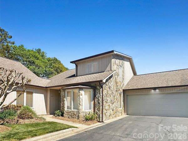 603 29th Avenue NE, Hickory, NC 28601