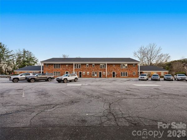5 Doctors Park , Unit H2, Asheville, NC 28801
