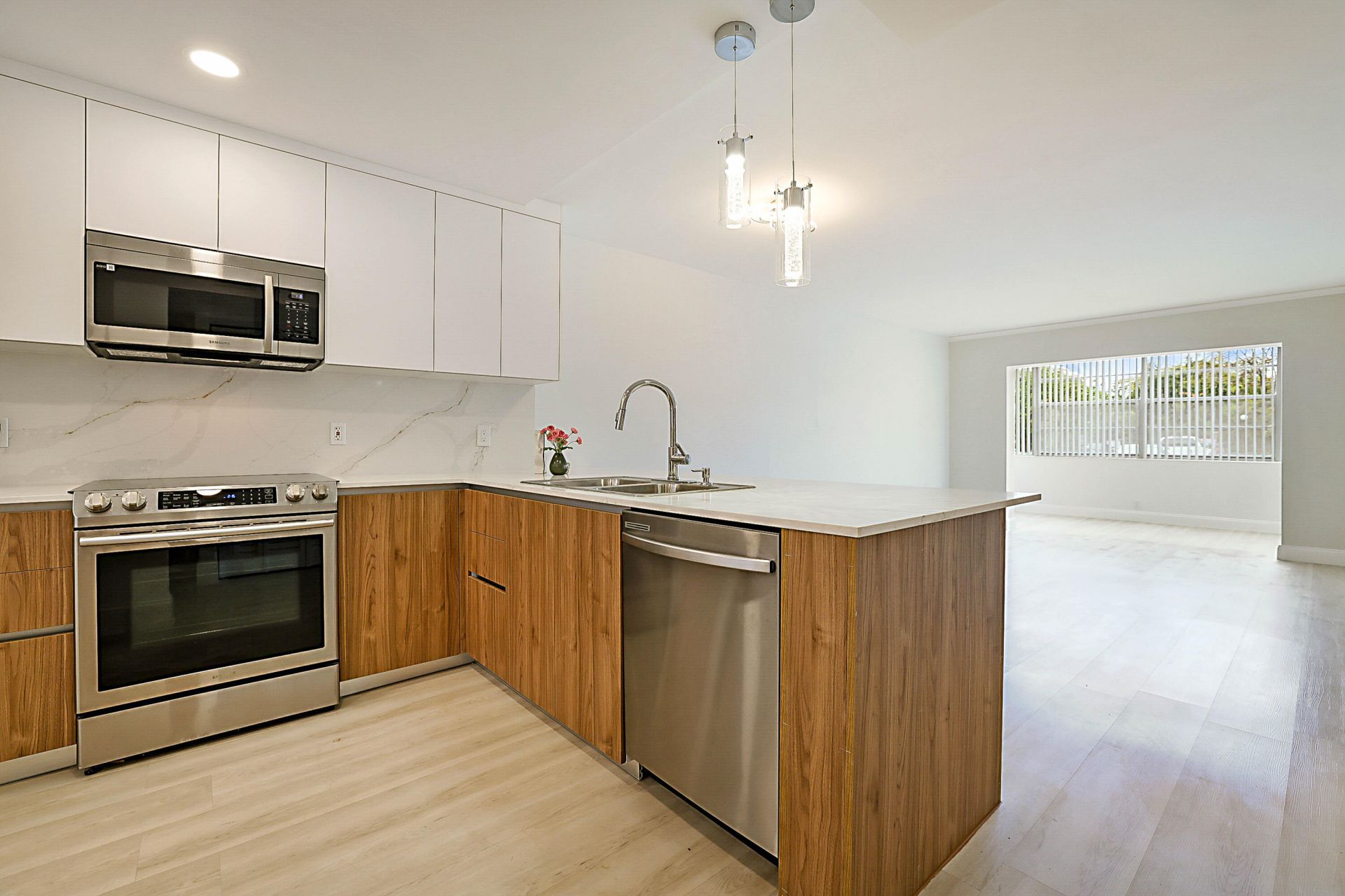 3100 Holiday Springs Boulevard, Unit 111, Margate, FL 33063 Photo