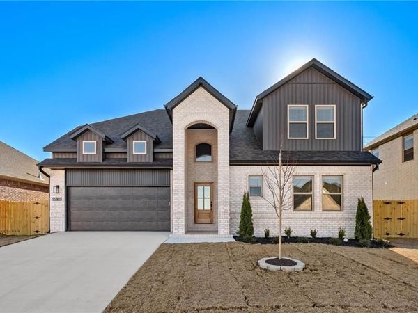 7000 SW Orange Avenue , Bentonville, AR 72713