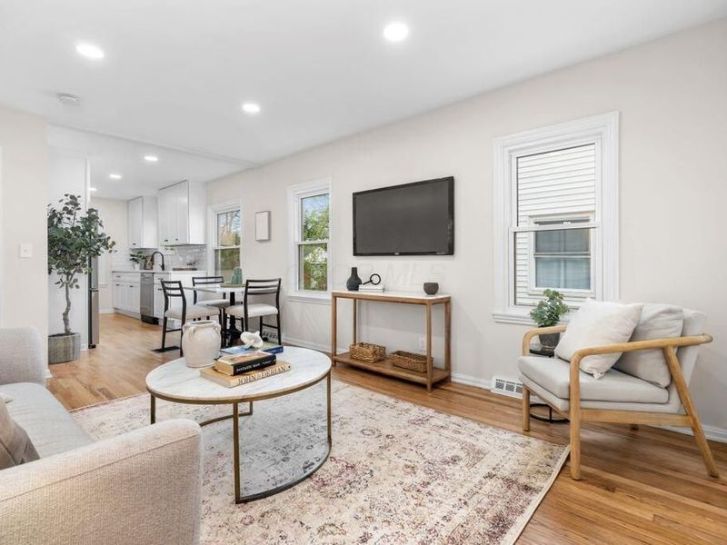 651 E Beechwold Boulevard, Columbus, OH 43214 Photo 5