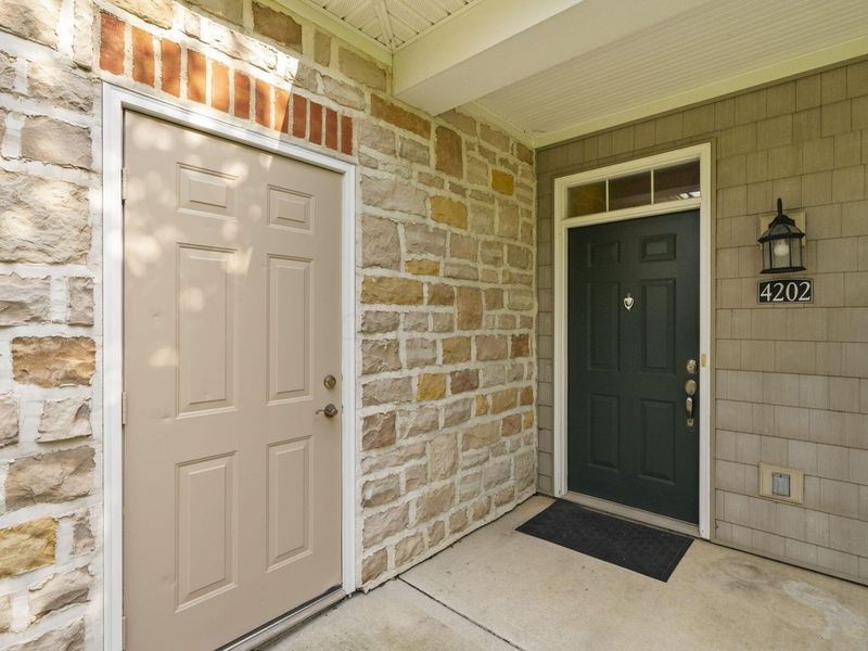 4202 Colister Drive, Unit 9, Dublin, OH 43016 Photo 3