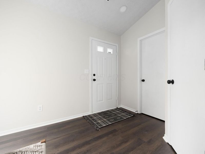 6927 Woody Court, Canal Winchester, OH 43110 Photo 4