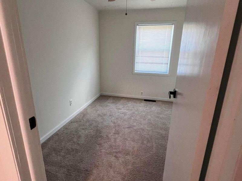 492 Basswood Road, Columbus, OH 43207 Photo 10