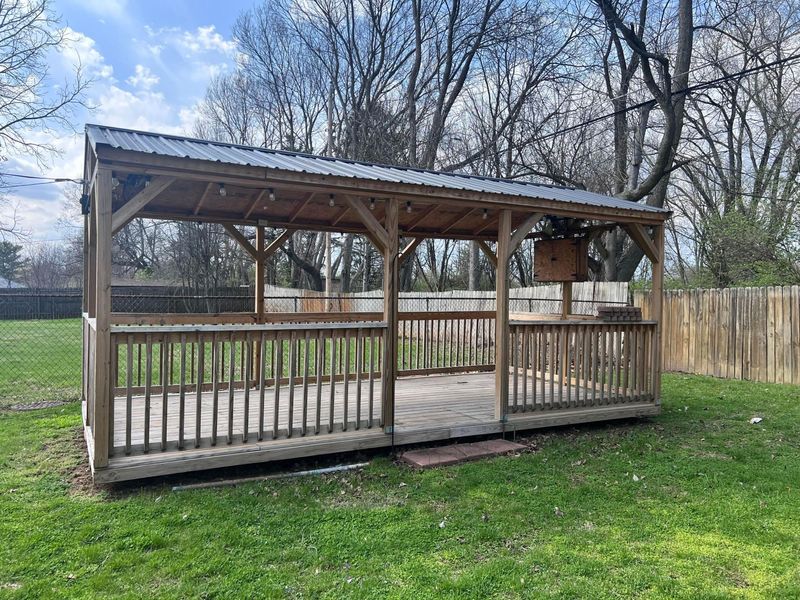 492 Basswood Road, Columbus, OH 43207 Photo 19