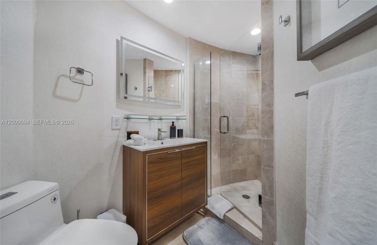 17001 Collins Ave, Unit 1807, Sunny Isles Beach, FL 33160 Photo