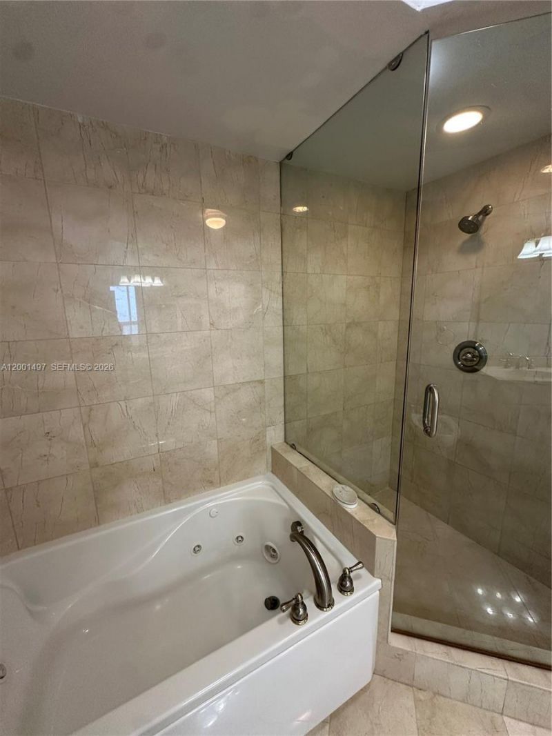 6365 Collins Ave, Unit 1703, Miami Beach, FL 33141 Photo