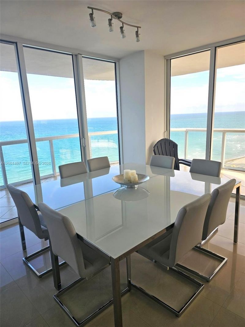 6365 Collins Ave, Unit 1703, Miami Beach, FL 33141 Photo