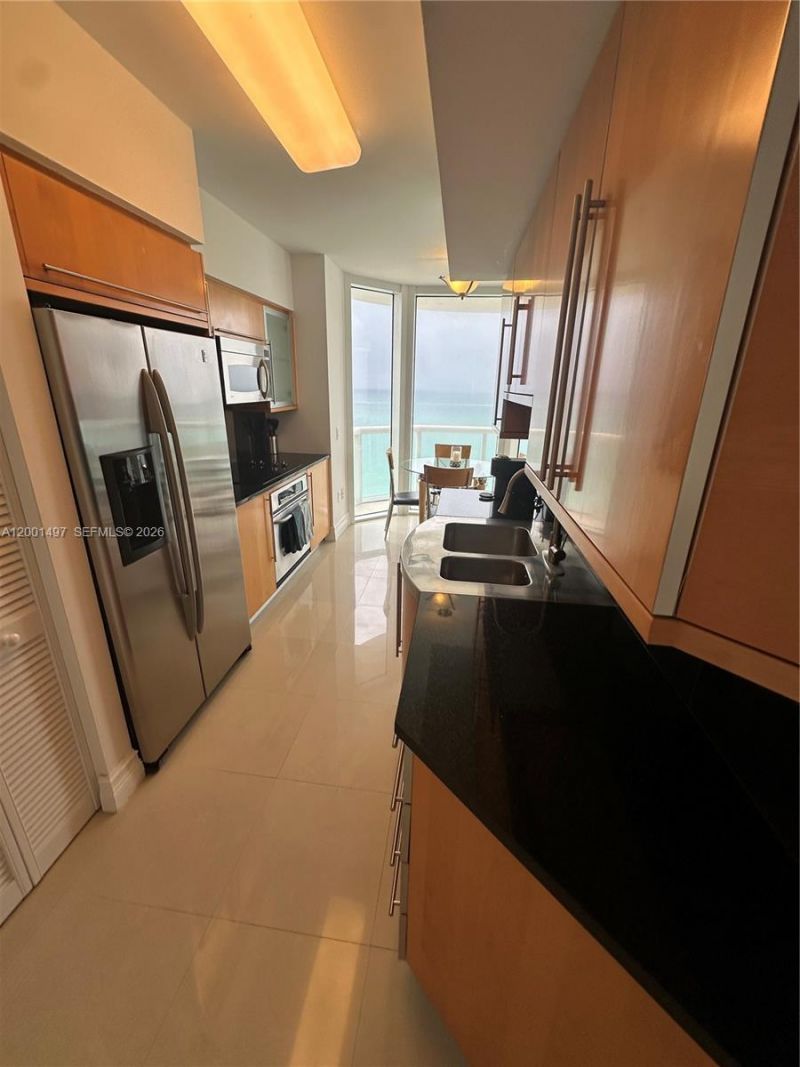 6365 Collins Ave, Unit 1703, Miami Beach, FL 33141 Photo