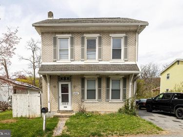 1533 E EMMAUS AVENUE, ALLENTOWN, PA 18103