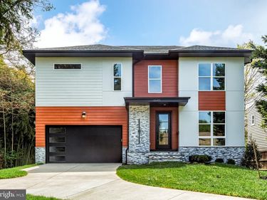 6645 HALLWOOD AVENUE, FALLS CHURCH, VA 22046