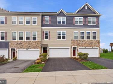 327 DAWSON PLACE, DOWNINGTOWN, PA 19335