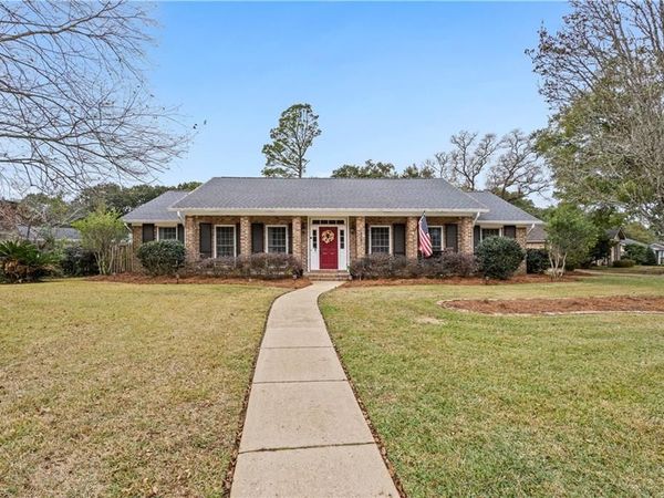 6001 N Timberly Road N, Mobile, AL 36609