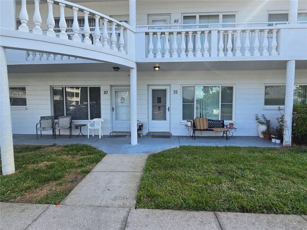 2428 COLUMBIA DRIVE , Unit 22, CLEARWATER, FL 33763