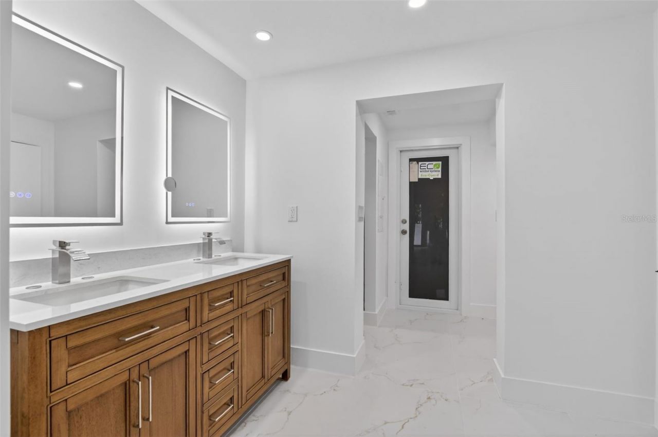 4701 NW 1st Place, Deerfield Beach, FL 33442 Photo