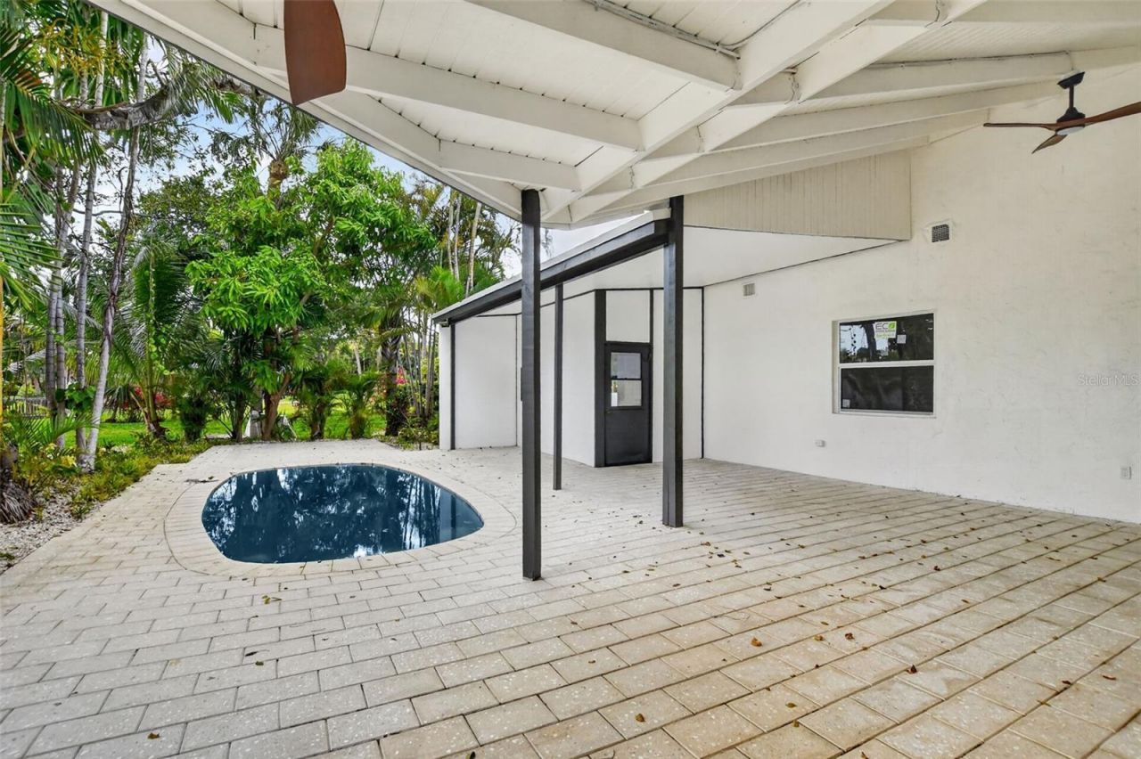 4701 NW 1st Place, Deerfield Beach, FL 33442 Photo