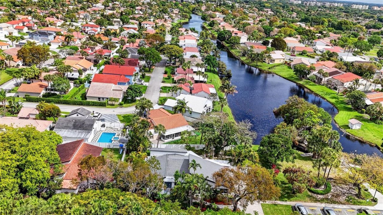 4701 NW 1st Place, Deerfield Beach, FL 33442 Photo