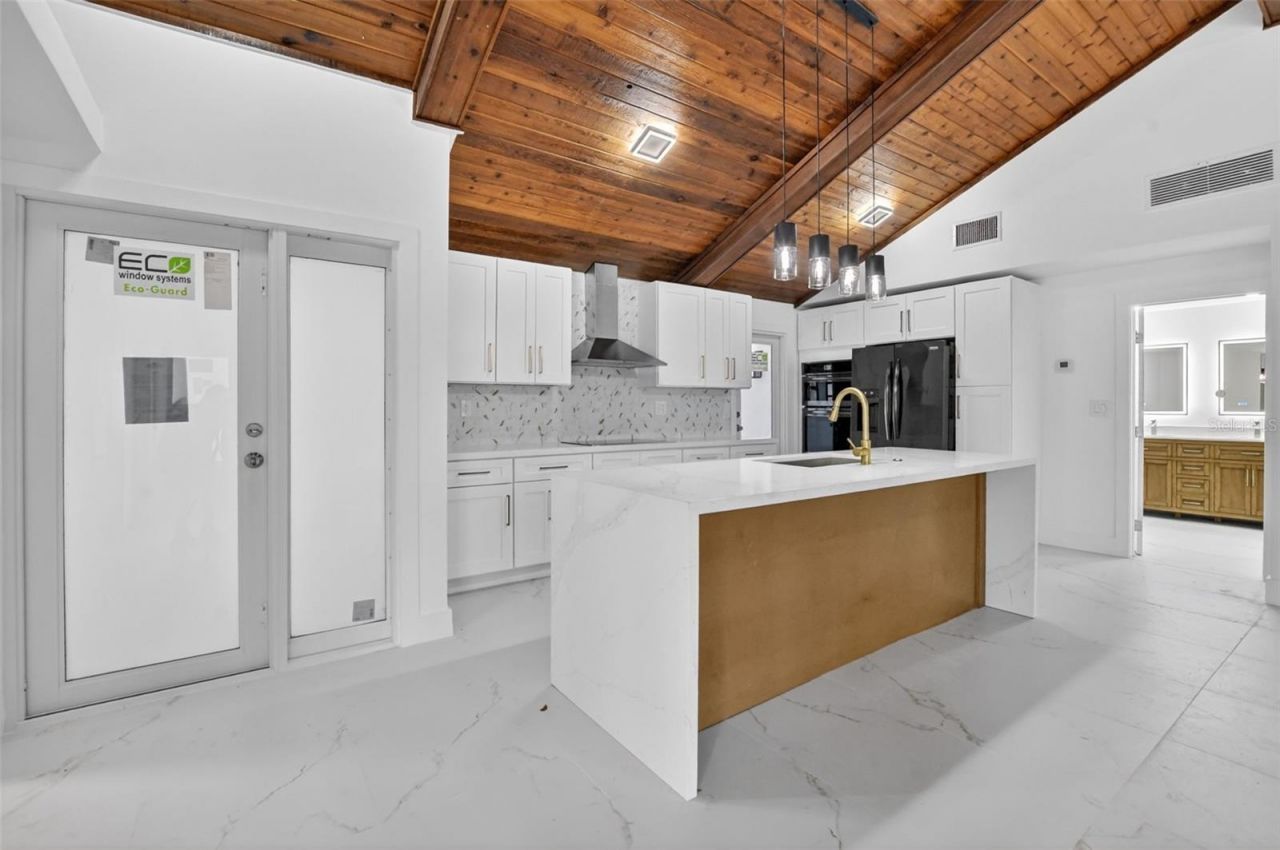 4701 NW 1st Place, Deerfield Beach, FL 33442 Photo