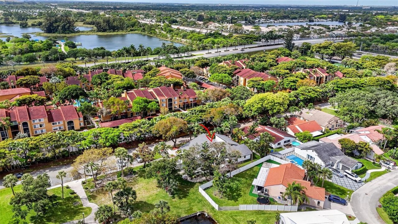 4701 NW 1st Place, Deerfield Beach, FL 33442 Photo