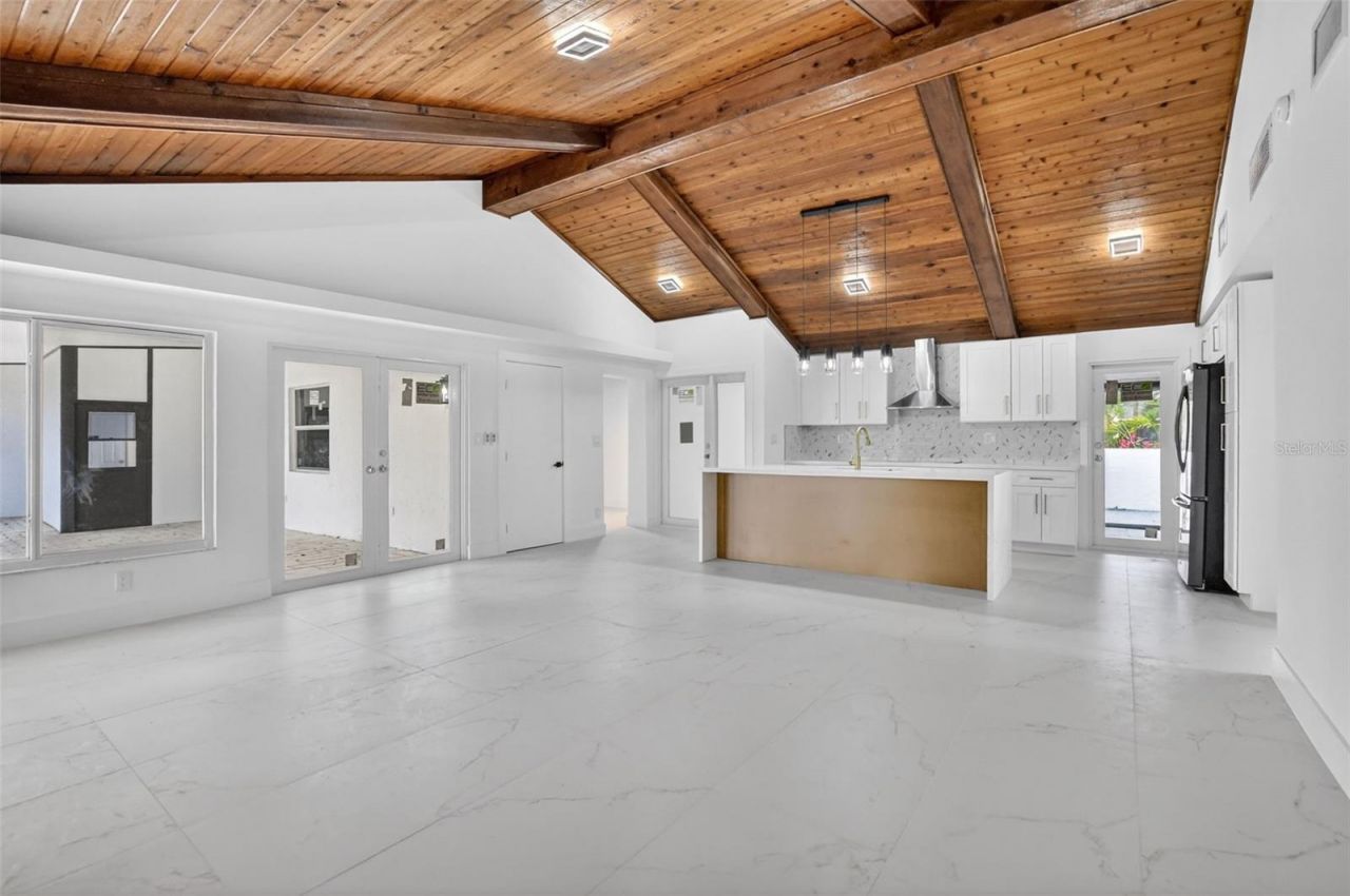 4701 NW 1st Place, Deerfield Beach, FL 33442 Photo