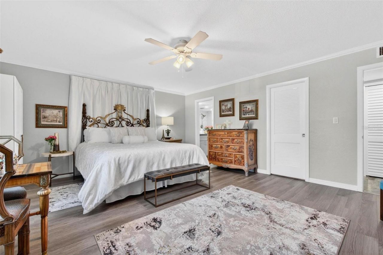 1065 Eden Isle Boulevard Ne, Unit 1, Saint Petersburg, FL 33704 Photo