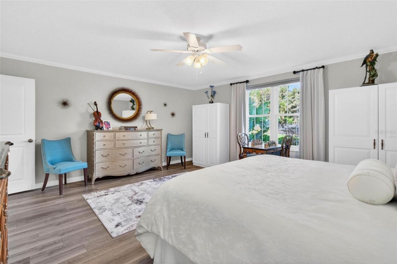 1065 Eden Isle Boulevard Ne, Unit 1, Saint Petersburg, FL 33704 Photo