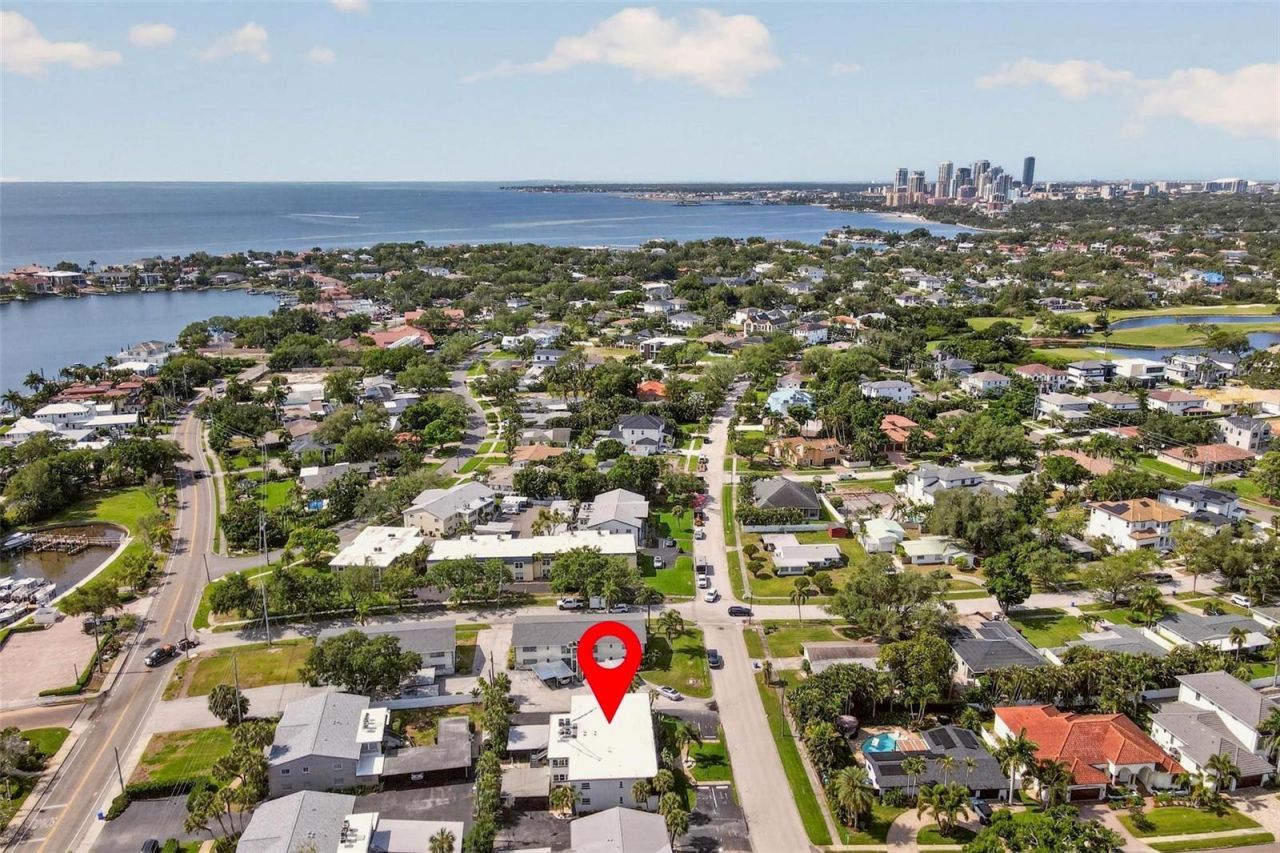1065 Eden Isle Boulevard Ne, Unit 1, Saint Petersburg, FL 33704 Photo