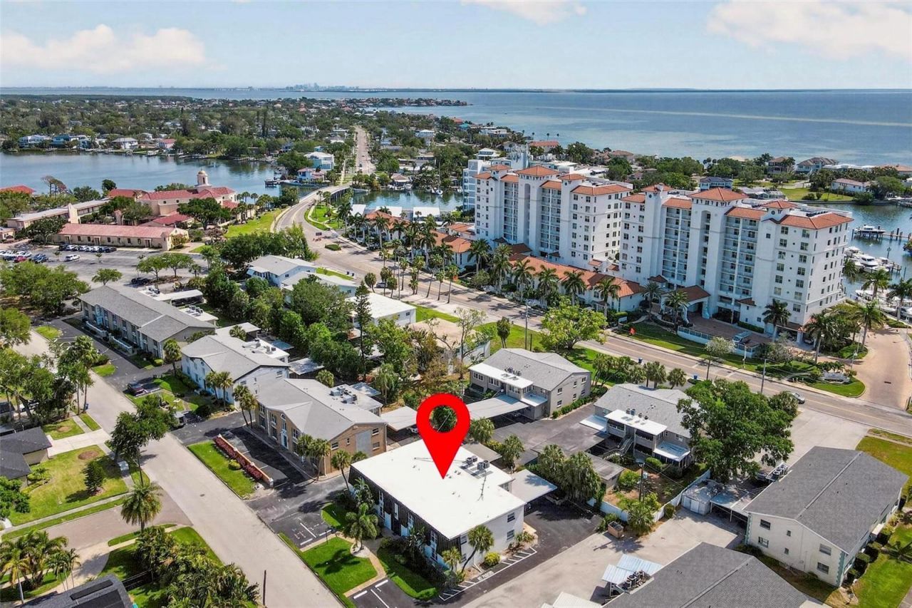 1065 Eden Isle Boulevard Ne, Unit 1, Saint Petersburg, FL 33704 Photo