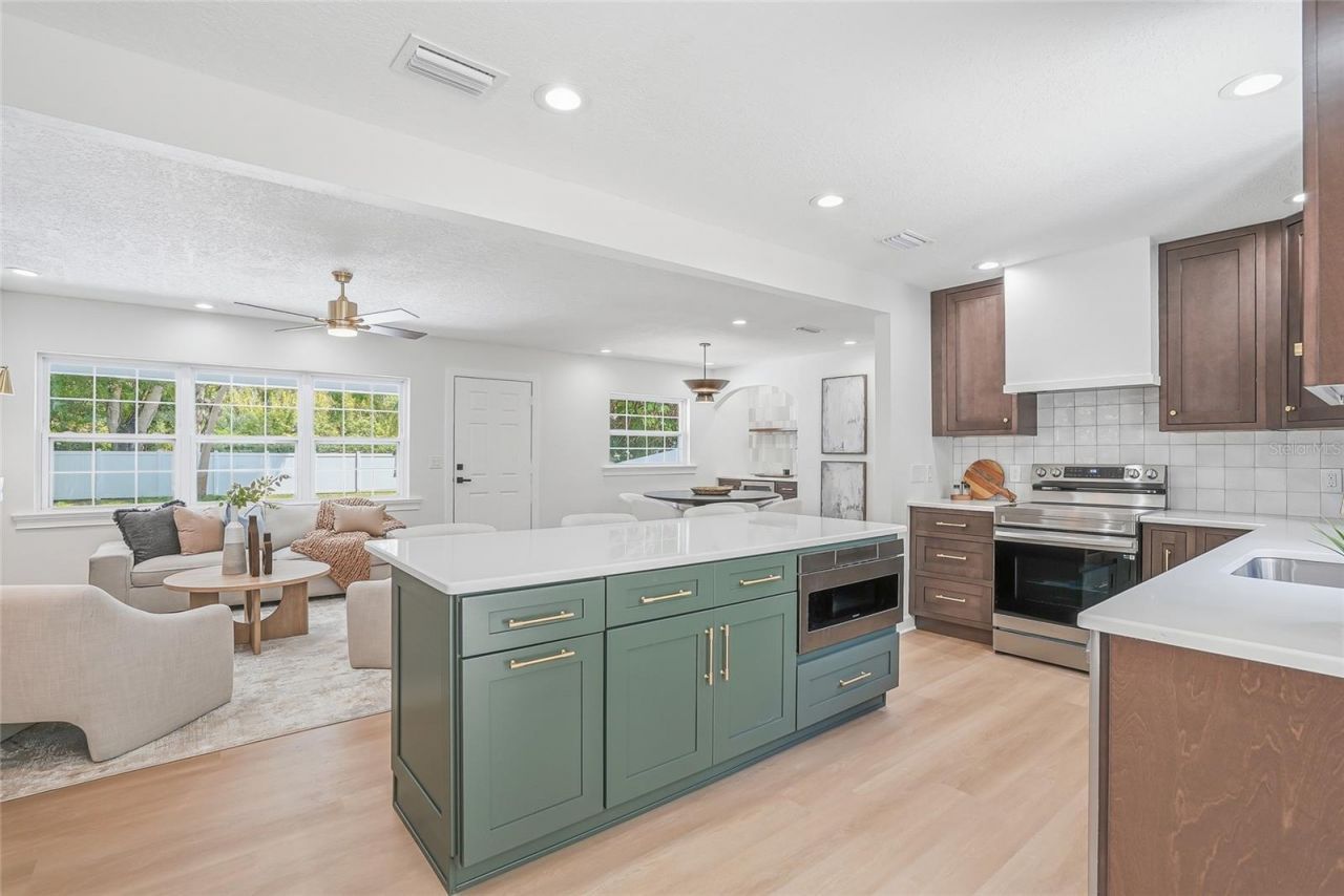 4909 S Zion Street, Tampa, FL 33611 Photo