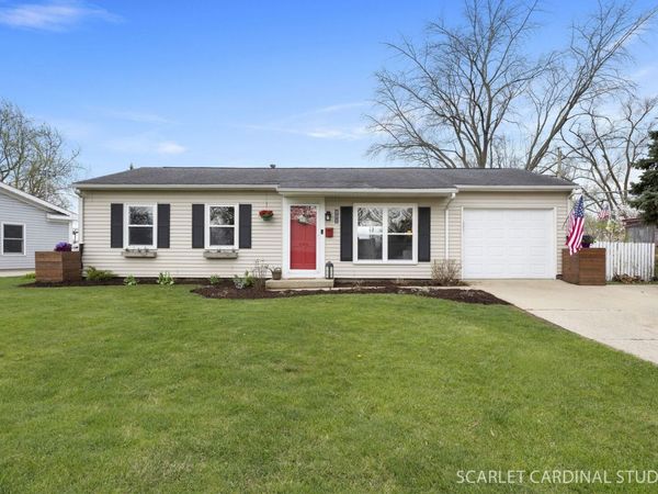 801 Sunset Circle , Streamwood, IL 60107