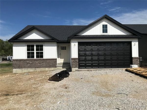 1649 Flagstaff Dr, Festus, MO 63028