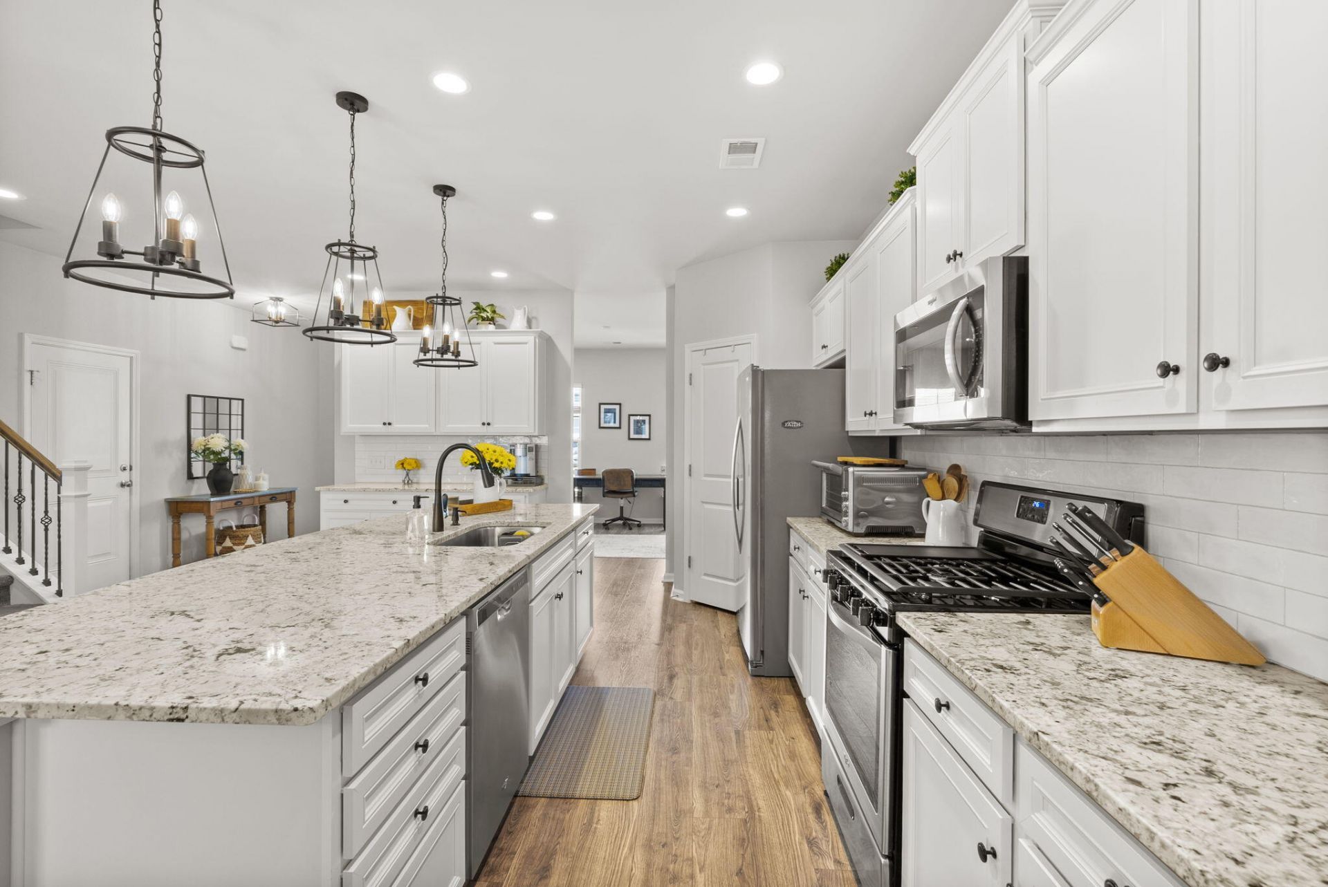 185 Hayworth Road Photo 18