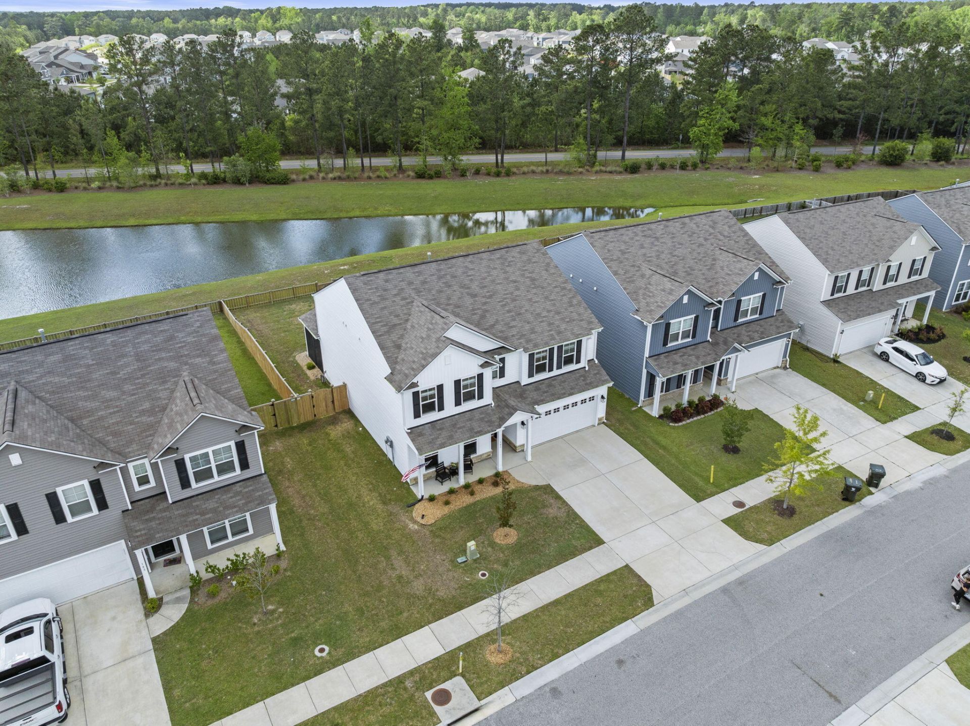 185 Hayworth Road Photo 5